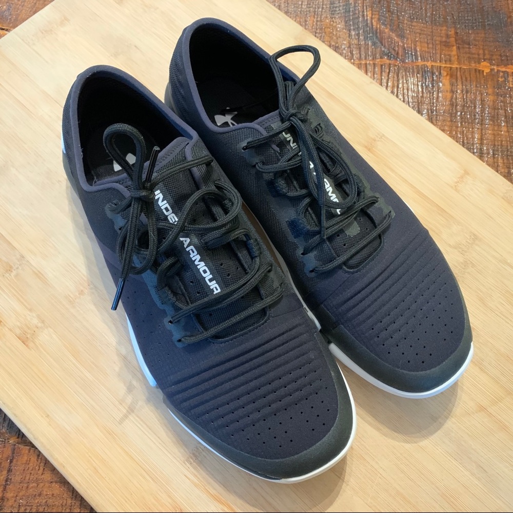 Under Armor UA TRIBASE men 10.5 cross training - Picture 3 of 9